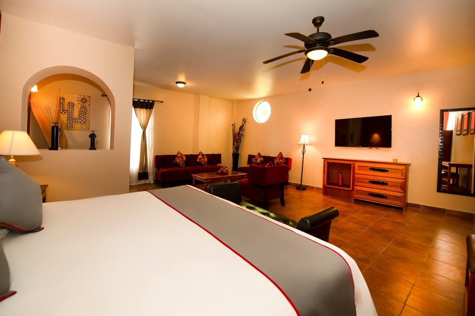 Deluxe Suite | Premium bedding, down comforters, desk, free WiFi