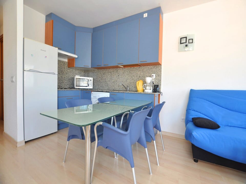 Apartment | Dining