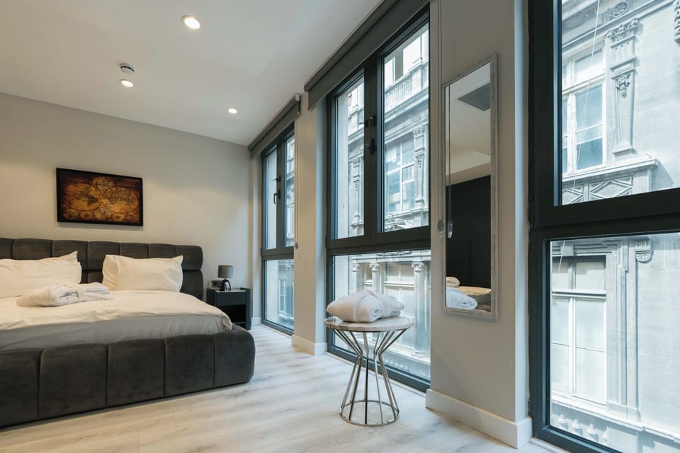 Elite Condo, Sea View | 1 bedroom, in-room safe, blackout drapes, iron/ironing board
