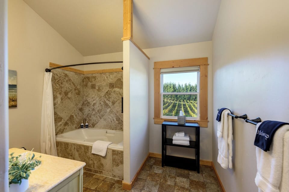 Premier Double Room, Vineyard View | Bathroom | Hair dryer, bathrobes, slippers, towels