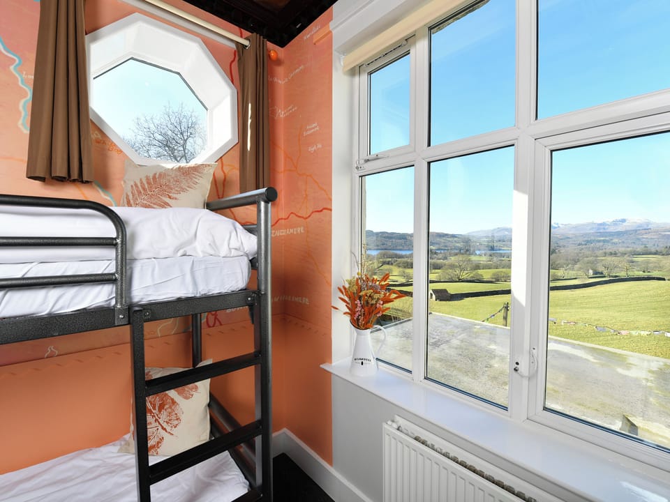 Room (2 Bed Private) | Bed sheets, wheelchair access