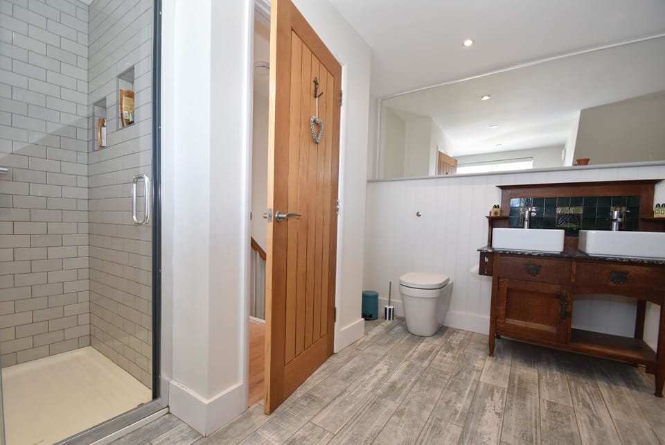 Corkwood House in Camber