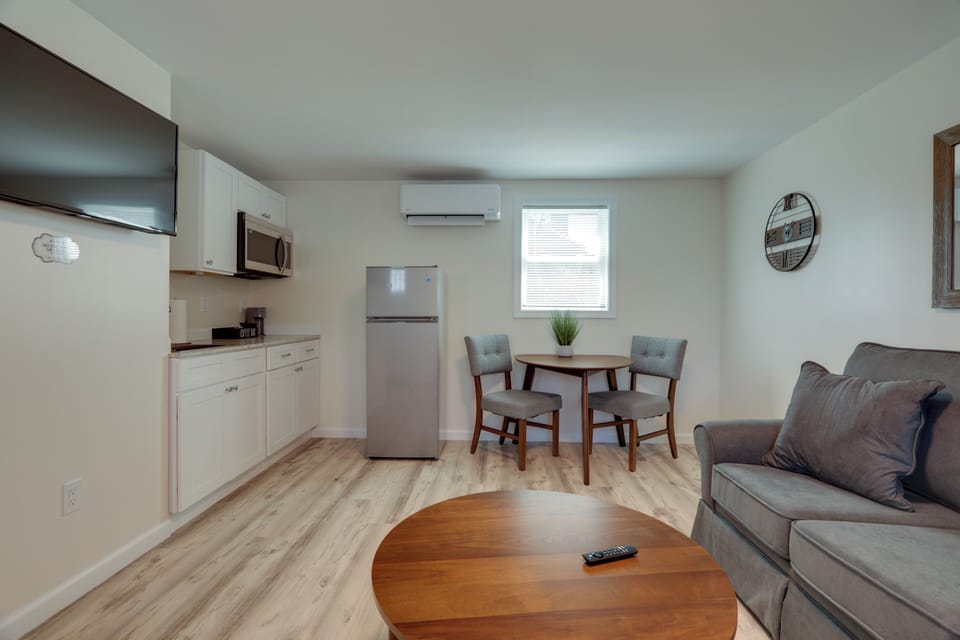 Apartment (1 Bedroom) | Interior