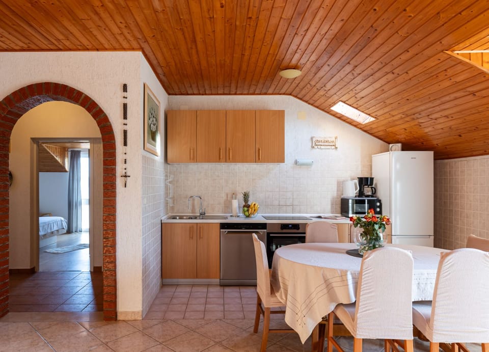 Villa, Hill View | Private kitchen | Electric kettle, toaster