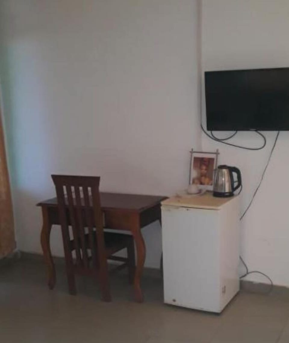 Room, 1 Bedroom, Accessible, Smoking | Room amenity