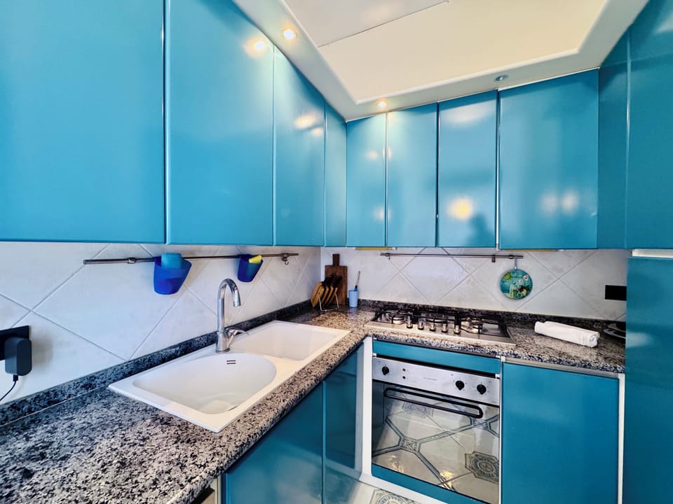 Apartment | Private kitchen | Electric kettle