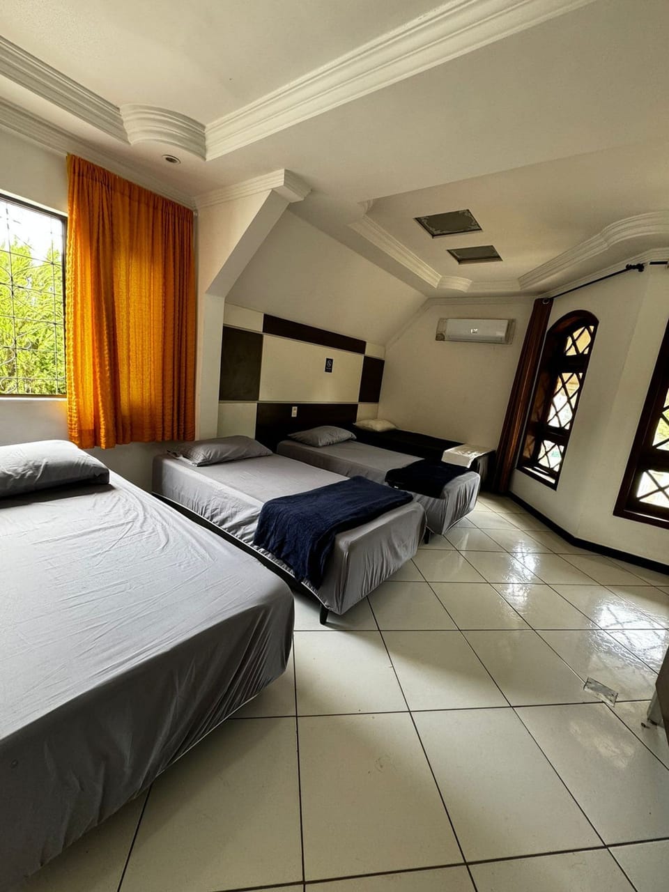 Basic Quadruple Room | Iron/ironing board, free WiFi
