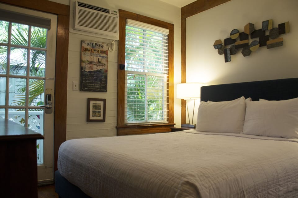 Classic Queen Room