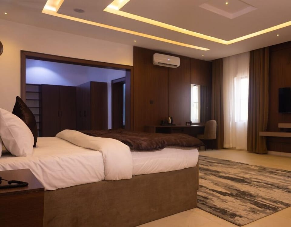 Presidential Double Room Single Use, Balcony, Bay View | In-room safe, desk, soundproofing, free WiFi