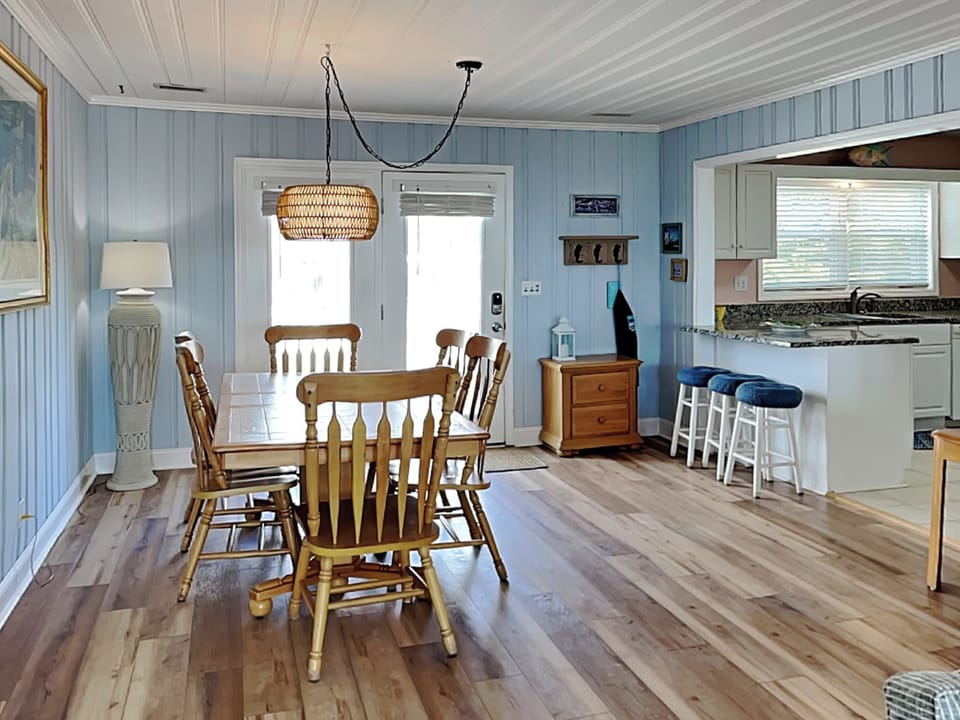 Studio (3 Bedrooms) | Property amenity
