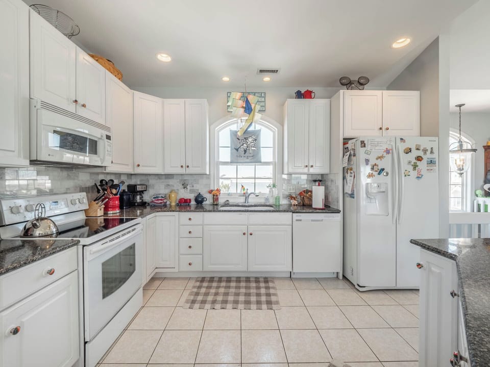 Studio (4 Bedrooms) | Property amenity