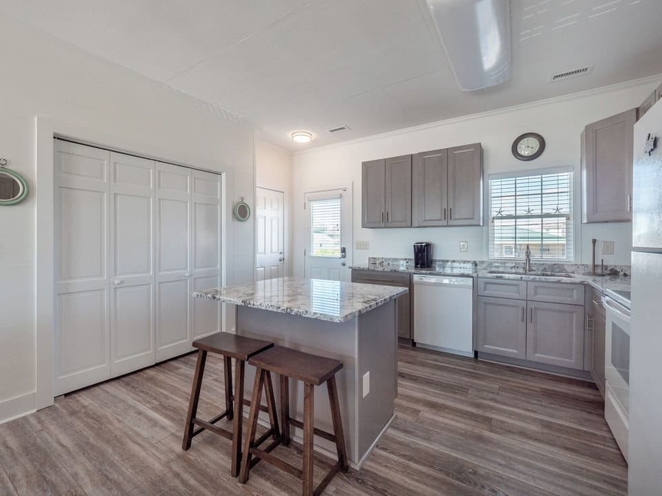 Studio (4 Bedrooms) | Property amenity