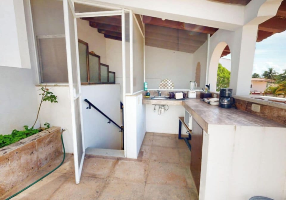 Studio | Private kitchen | Coffee/tea maker, paper towels