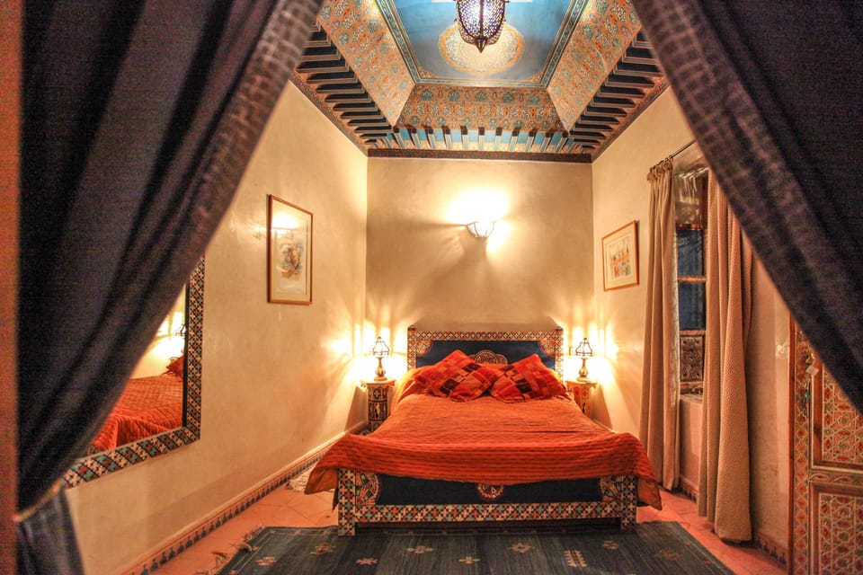 Premium bedding, in-room safe, individually decorated, soundproofing