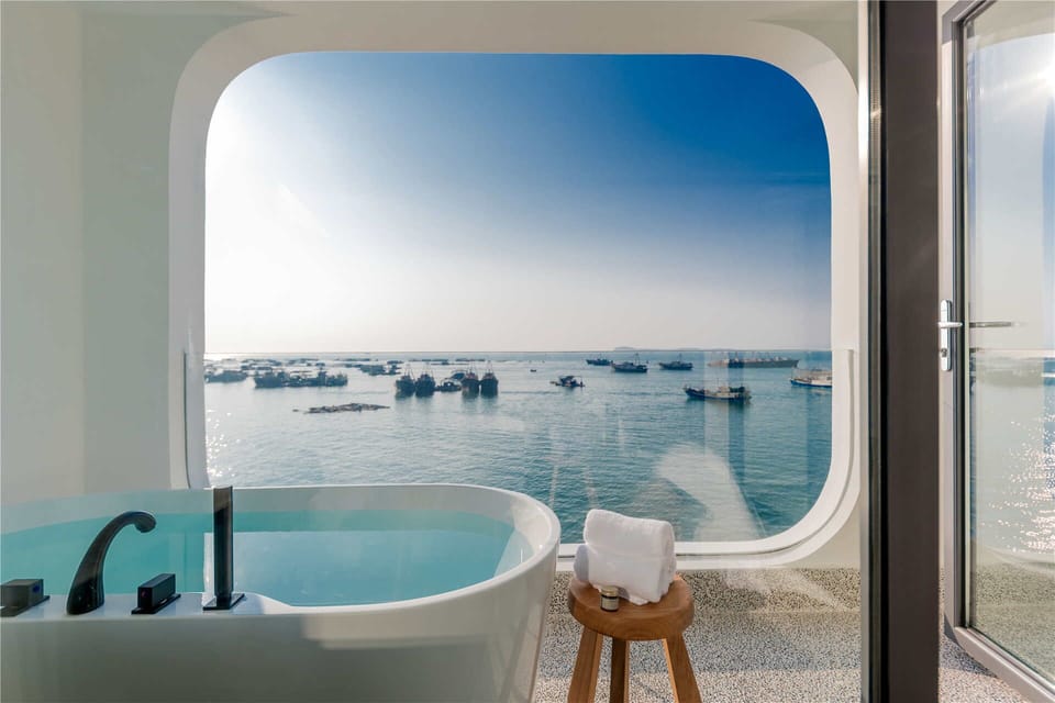 Luxury Double Room, Sea View | Premium bedding, down comforters, free minibar, blackout drapes