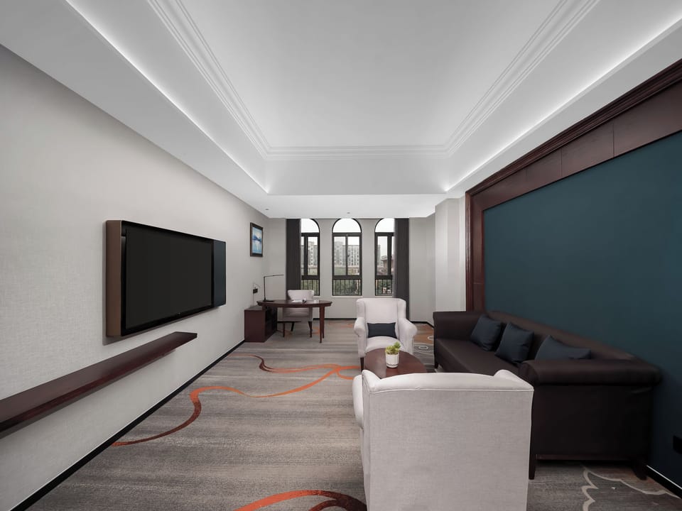 Comfort Suite, Garden View | Premium bedding, down comforters, in-room safe, blackout drapes