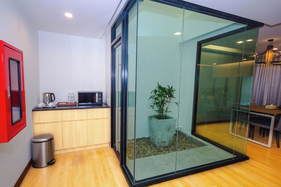 Grand Villa, 2 Bedrooms, Balcony, City View | Desk, laptop workspace, soundproofing, free cribs/infant beds