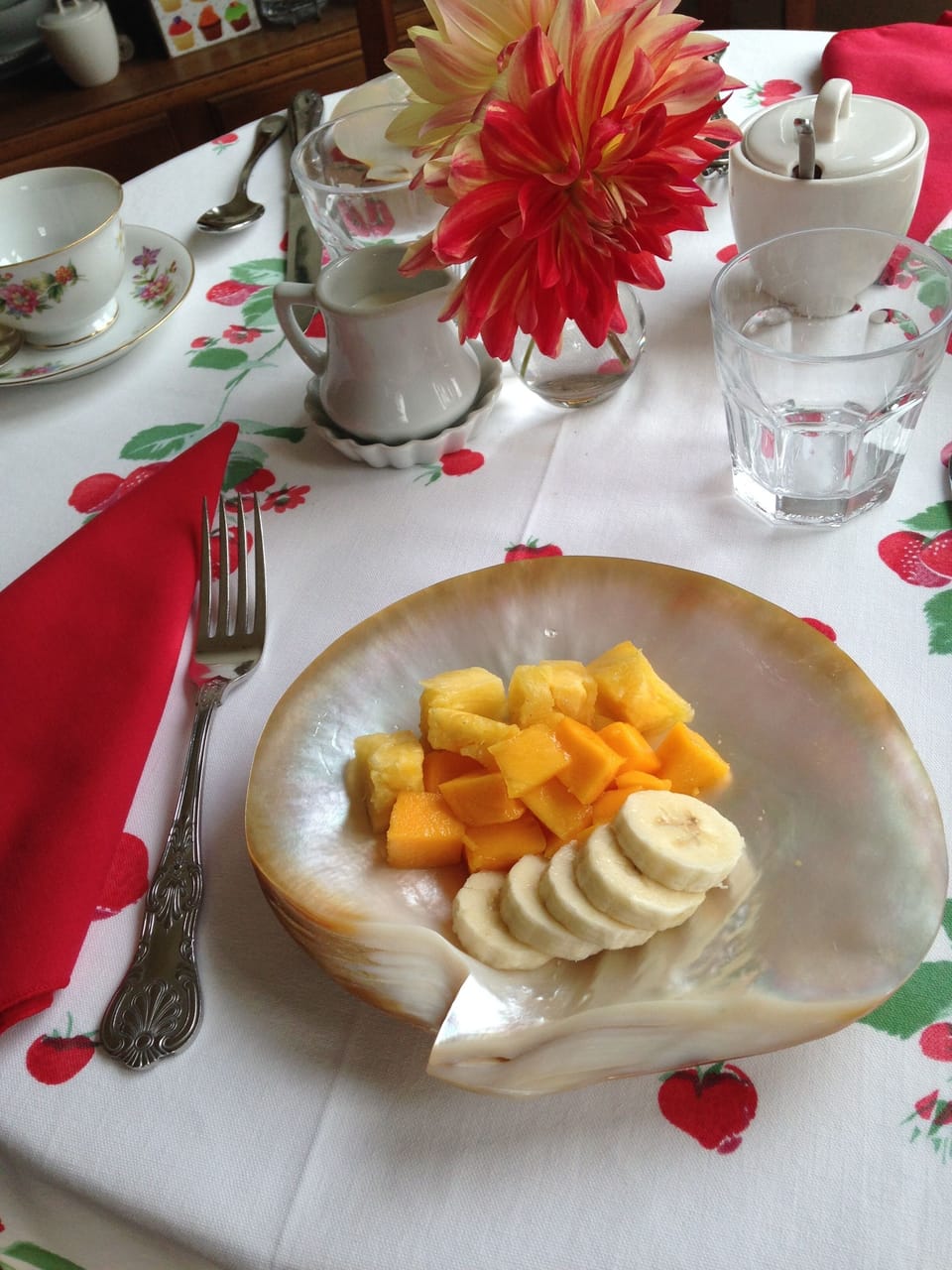 Daily full breakfast for a fee