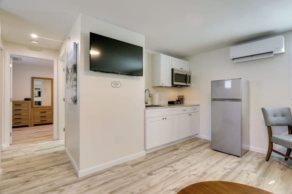 Apartment (1 Bedroom) | Interior