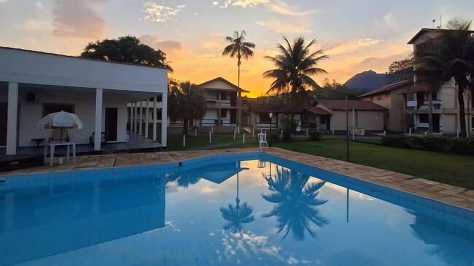 32-inch flat-screen TV with cable channels