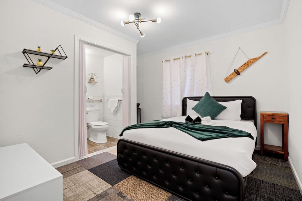 Standard Studio, 1 Queen Bed | Free WiFi