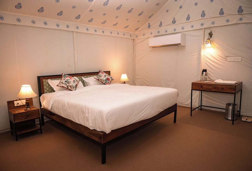 Comfort Double or Twin Room, Balcony, Garden View | Desk, laptop workspace, blackout drapes, WiFi (free)