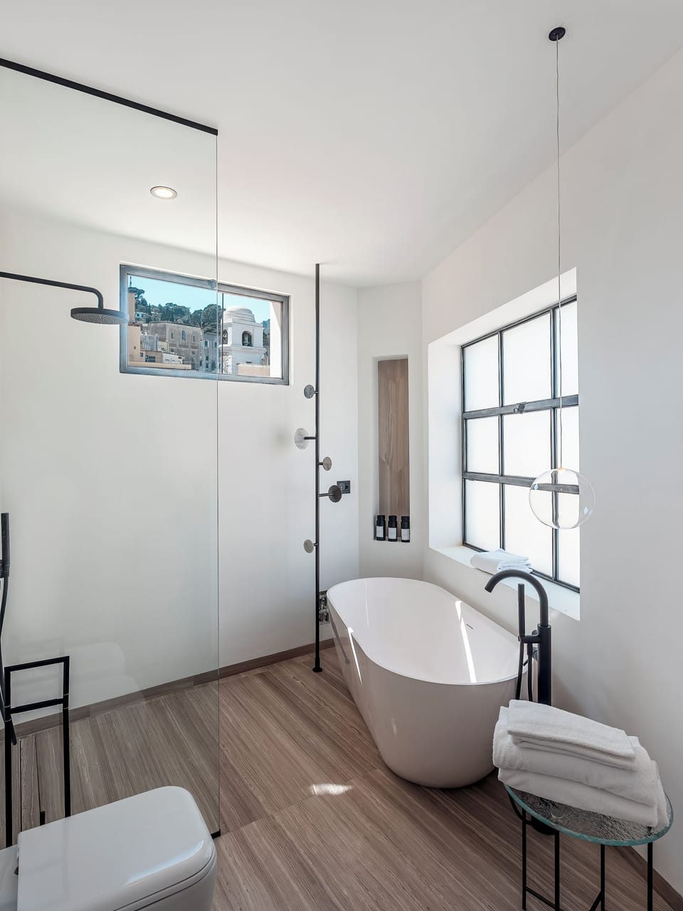 Aqua | Bathroom