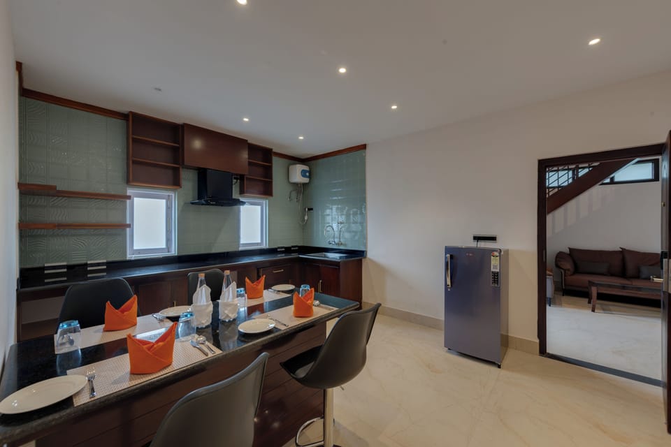 Studio, Hill View | In-room safe, desk, laptop workspace, blackout drapes