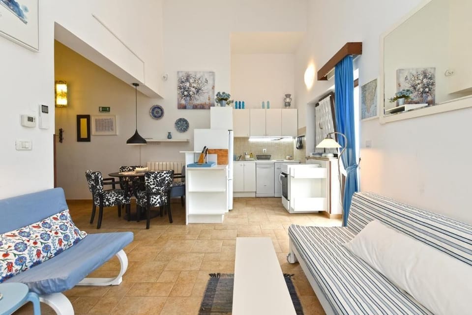 Apartment, 1 Bedroom, Terrace | Living room