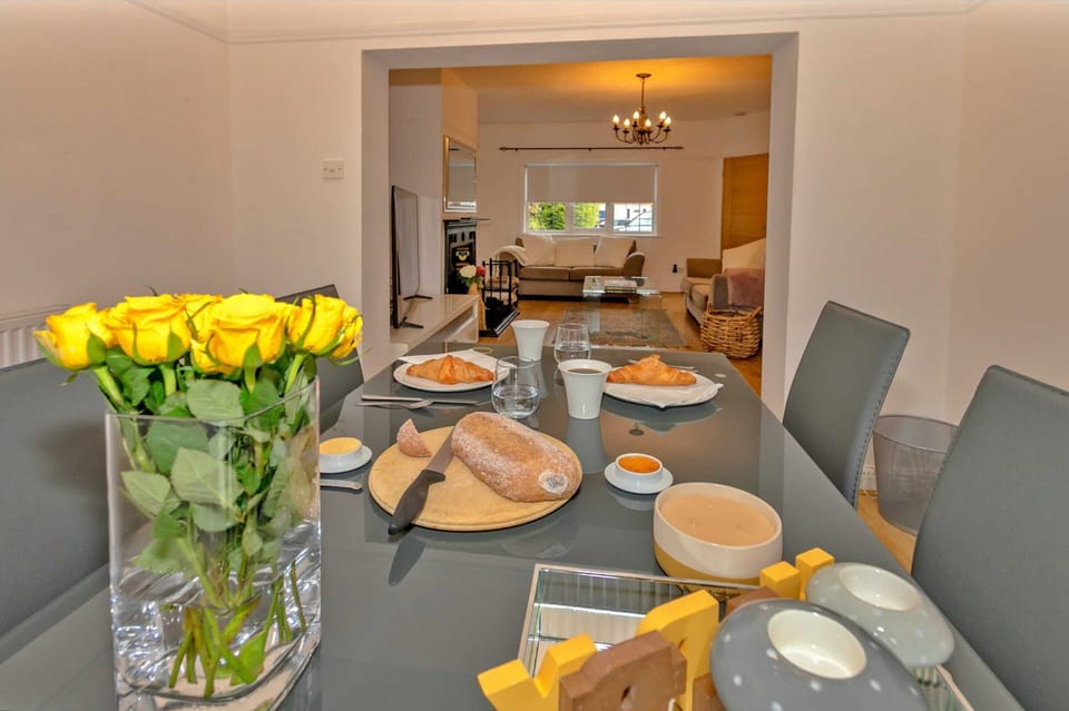 House | Dining