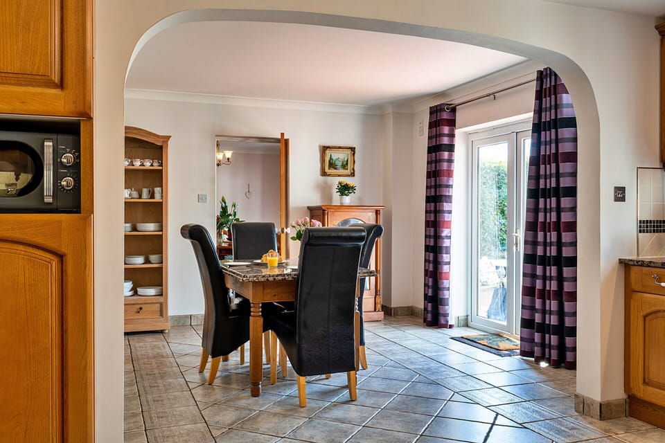 House | Dining