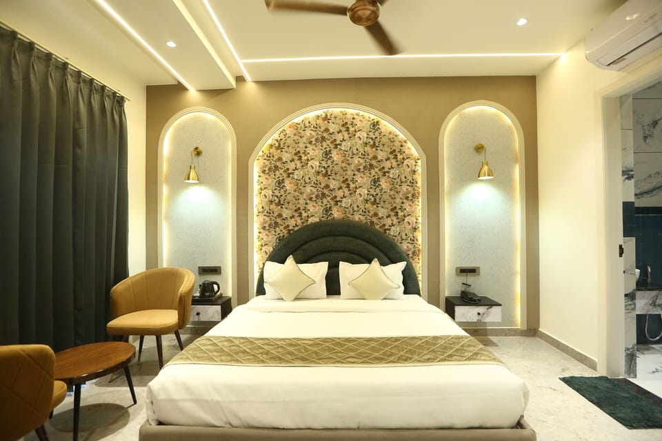 Premium Room, Balcony, City View | Desk, iron/ironing board, free WiFi