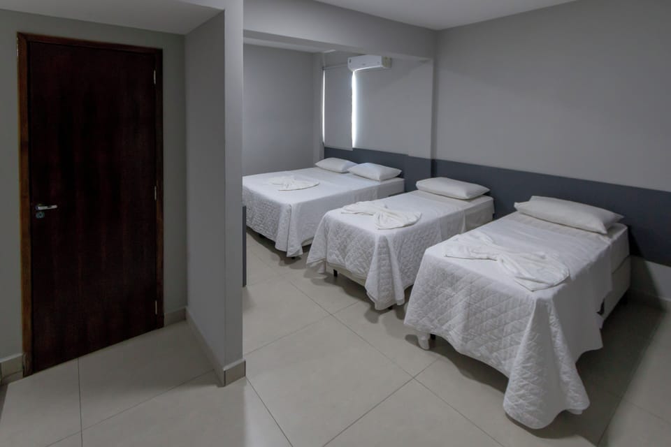 Family Quadruple Room | Free WiFi, bed sheets