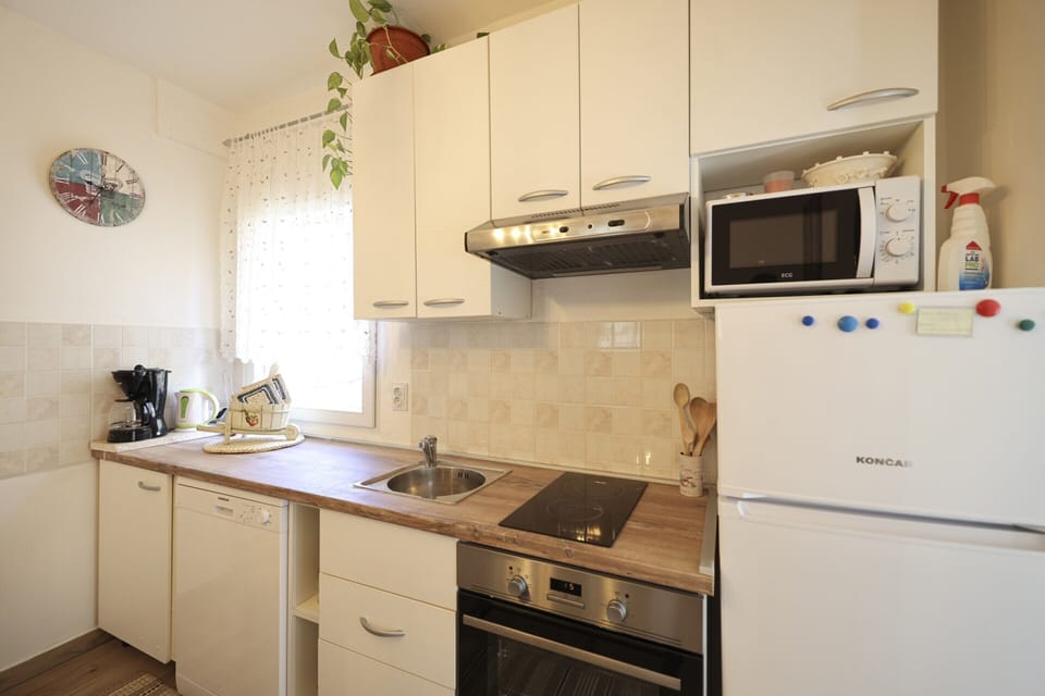 Apartment | Private kitchen | Highchair