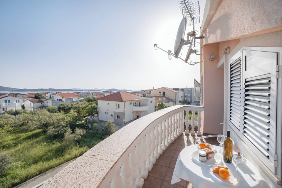 Apartment | Balcony