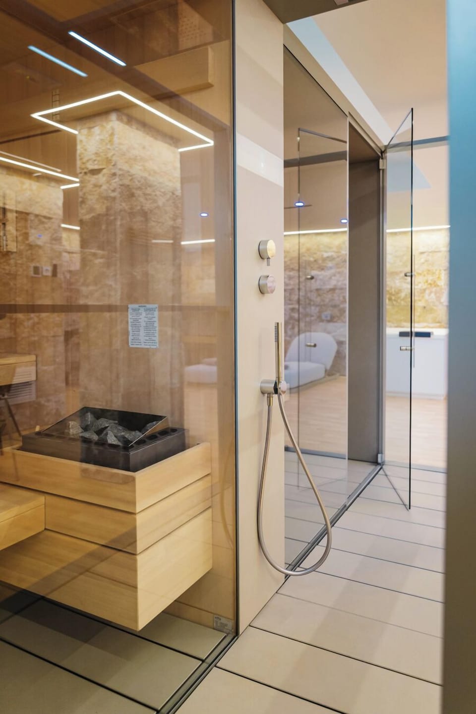Couples treatment rooms, Turkish bath, body treatments, aromatherapy