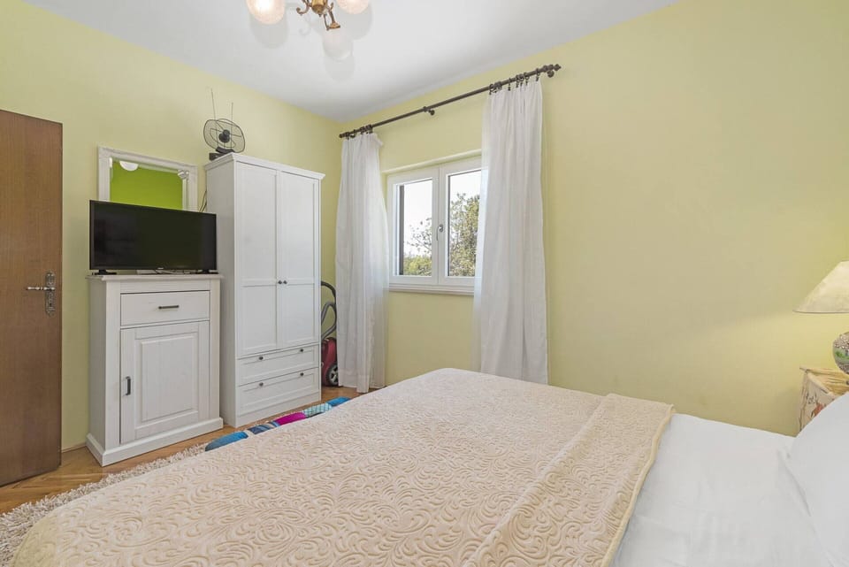 House | 2 bedrooms, iron/ironing board