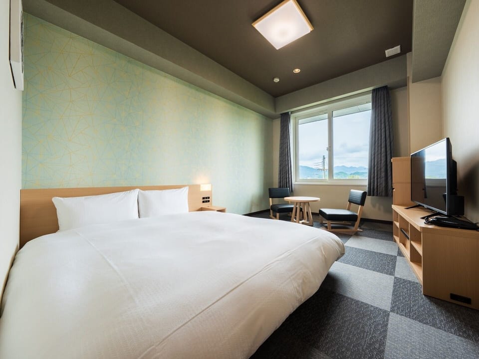 Double Room, Non Smoking | Laptop workspace, iron/ironing board (on request), WiFi (free)
