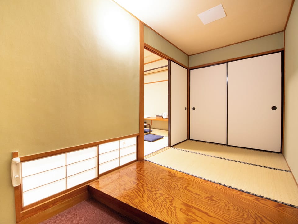 Japanese-style Quadruple Room, Non Smoking | Blackout drapes, WiFi (free), bed sheets