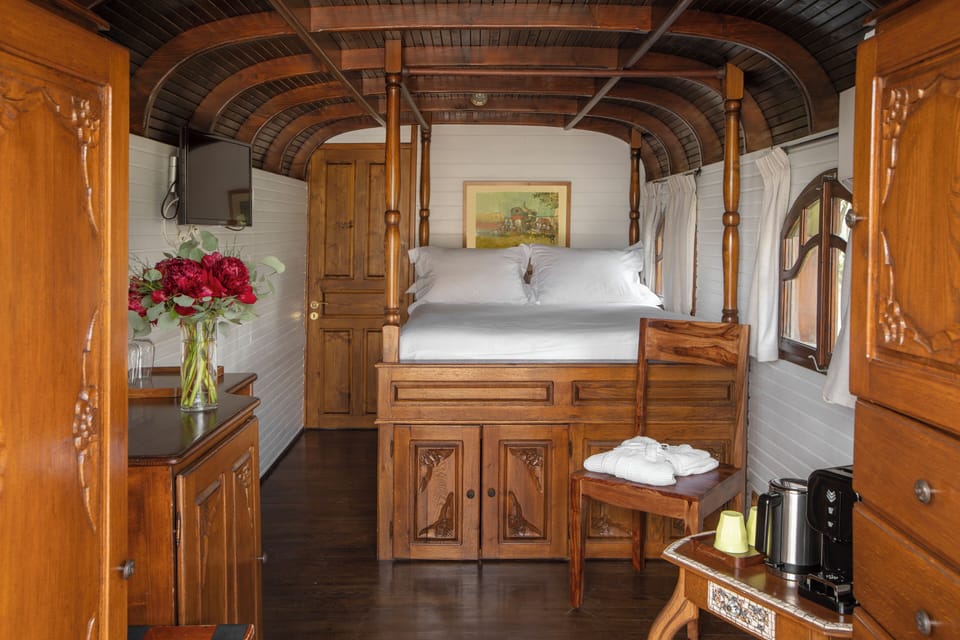 Room (Gipsy Caravan) | In-room safe, individually decorated, blackout drapes, soundproofing