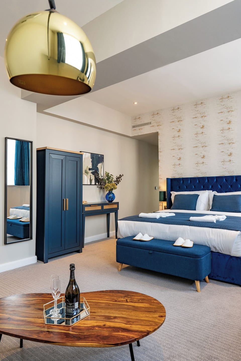 Premium bedding, free minibar, in-room safe, individually furnished