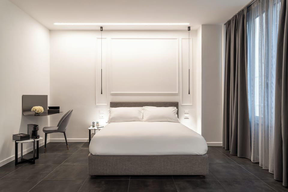Deluxe Triple Room, Non Smoking | In-room safe, laptop workspace, blackout drapes, free WiFi