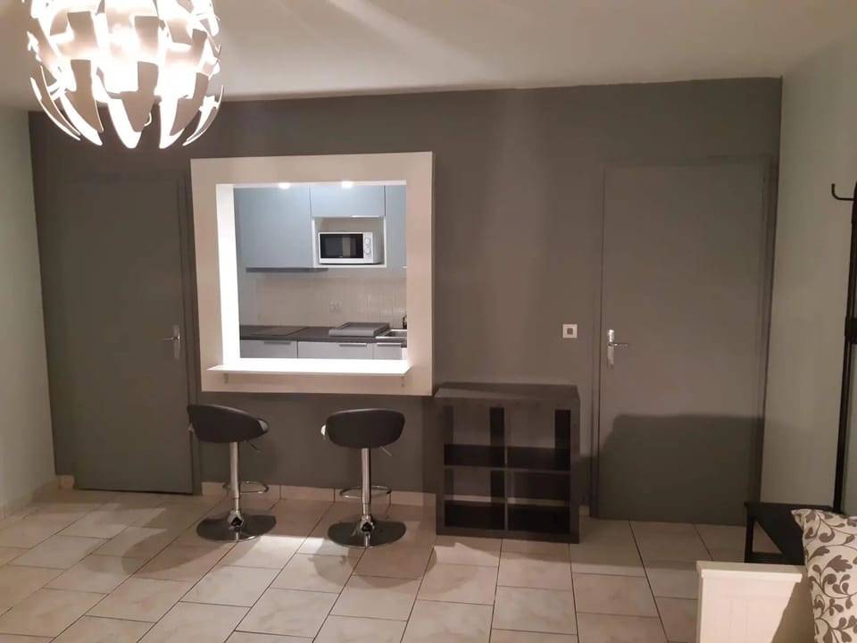 Economy Apartment, City View | Private kitchen