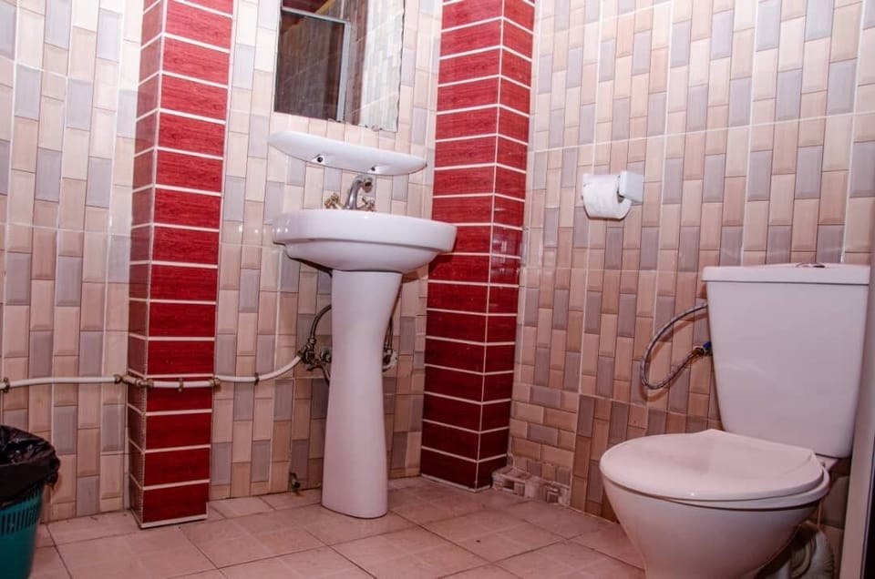 Superior Room, Balcony, City View | Bathroom | Shower, towels, soap, toilet paper