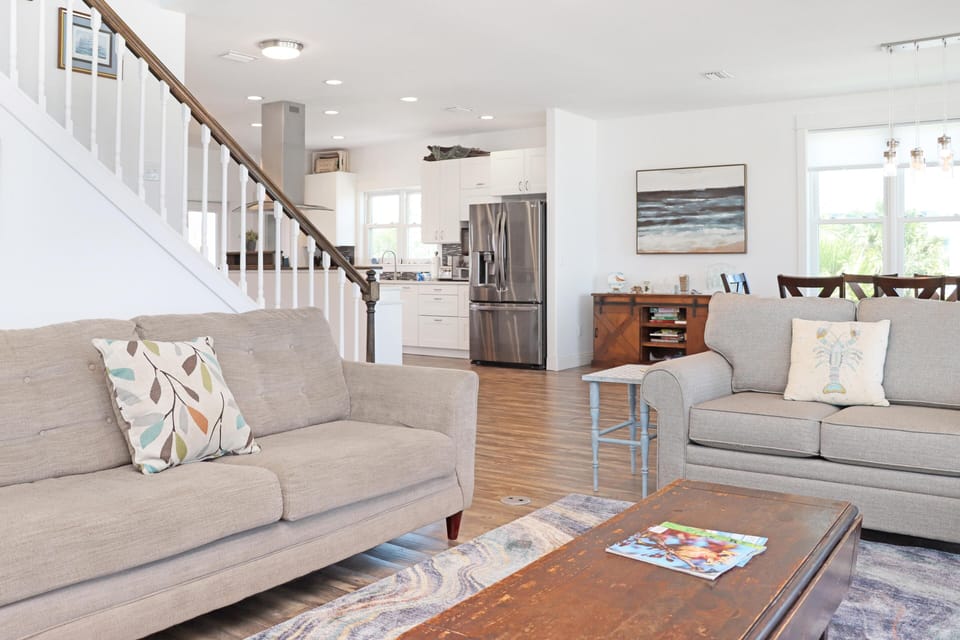 House, Multiple Beds (Sandpiper) | Living area
