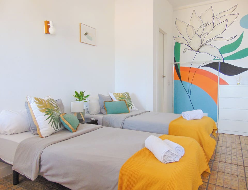 Comfort Twin Room | Blackout drapes, iron/ironing board (on request), WiFi (free)