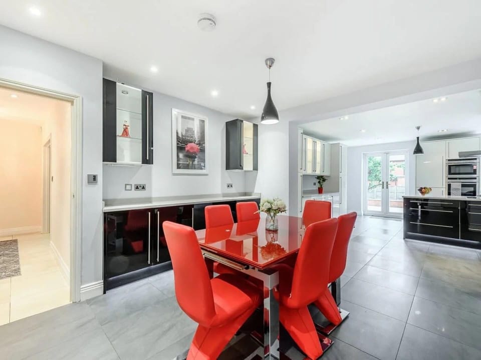 House | Dining