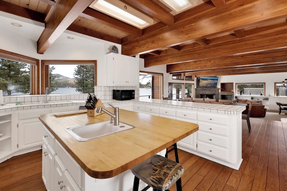 Cabin, Multiple Beds, Hot Tub, Mountain View (2547) | Private kitchen