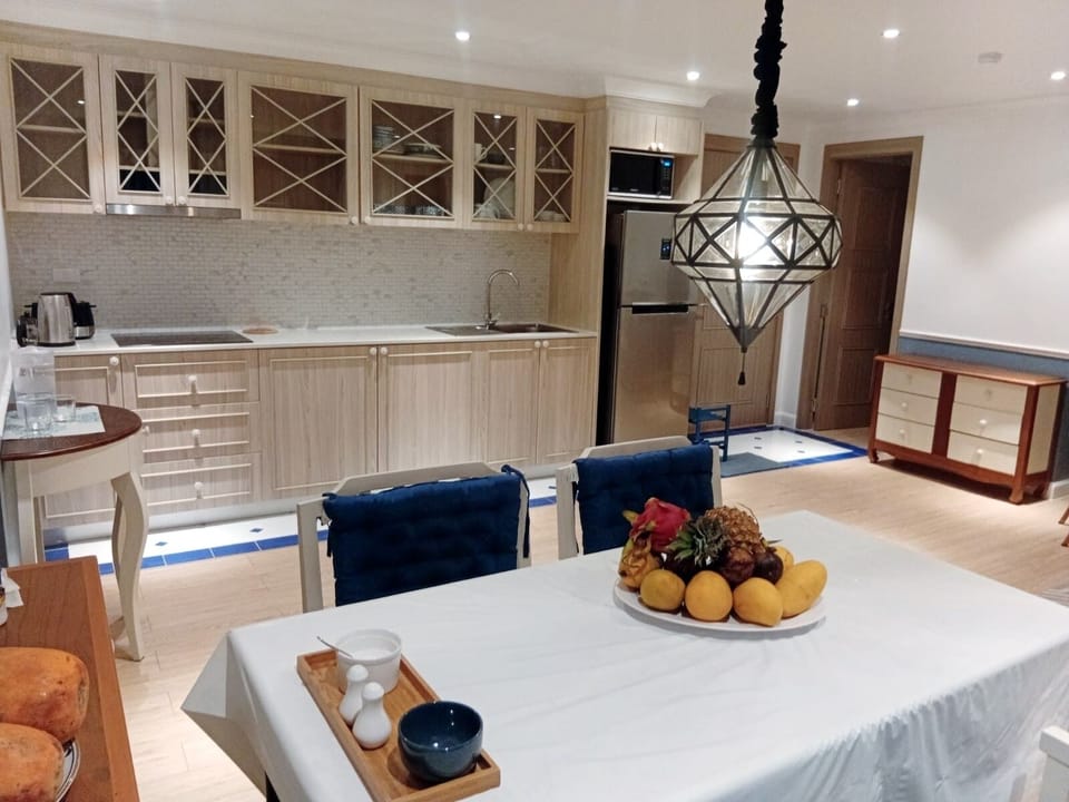 Luxury Apartment, Balcony, Pool View | In-room dining