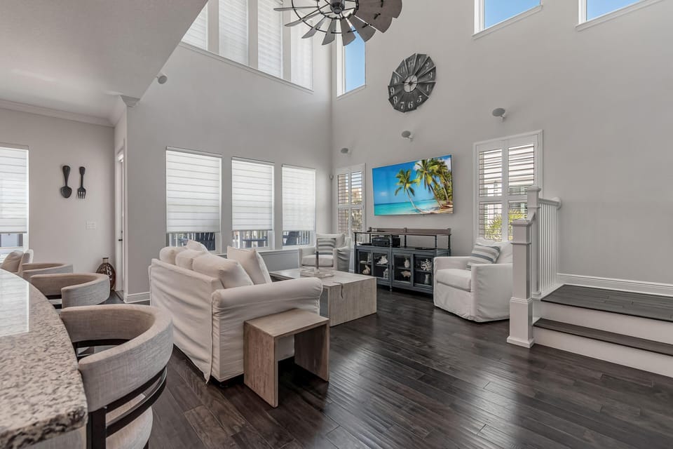 House, Multiple Beds (Redington Beach Townhouse 16305) | Living area